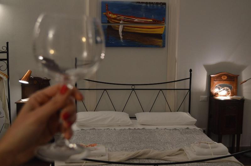 Bed, Book & Breakfast Landolina Catania